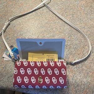 NWT Rare Dooney and Bourke Oklahoma Sooners purse